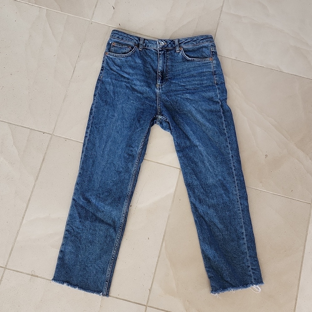 Topshop Straight Let Moto Cropped Jeans. SIZE W30